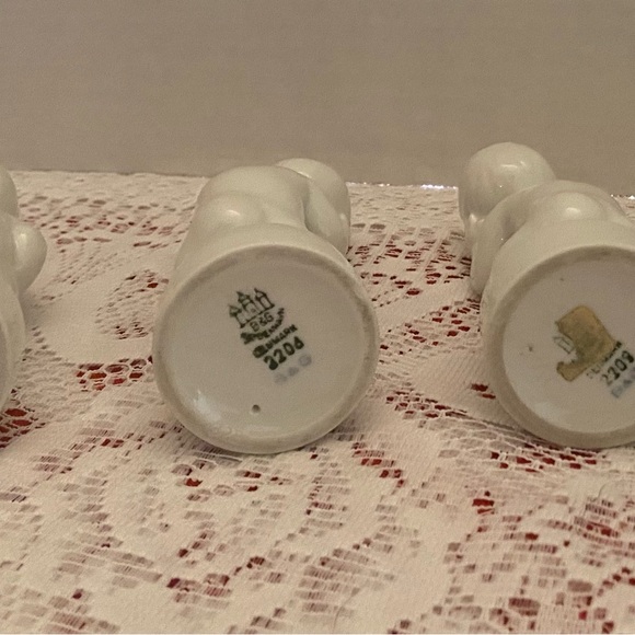 Set of 4 Vintage Bing & Grondahl Denmark Baby Aches & Pains Figurines Marked - Picture 4 of 10